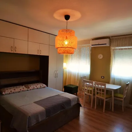 Apartment Silva 2 *