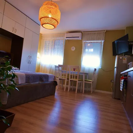 Apartment Silva 2 *